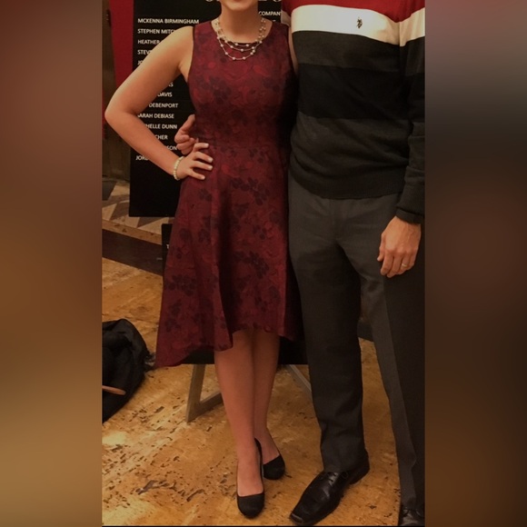 Burgundy dress - Picture 5 of 5